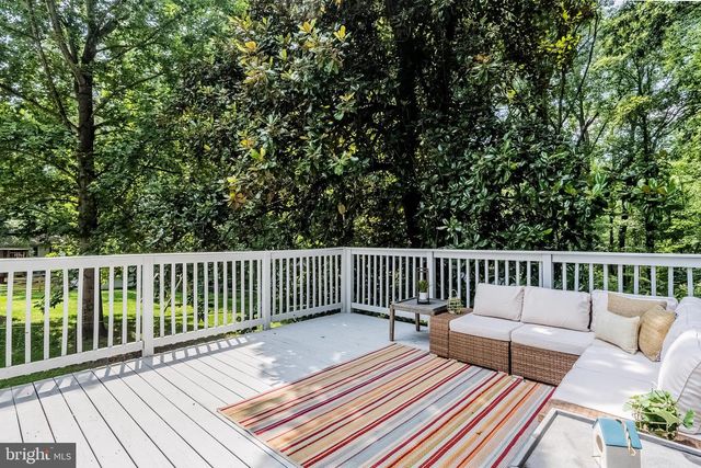 6410 WYNGATE DR, Springfield, VA 22152