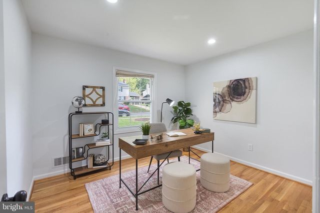 6410 WYNGATE DR, Springfield, VA 22152