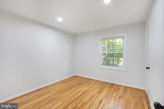 6410 WYNGATE DR, Springfield, VA 22152