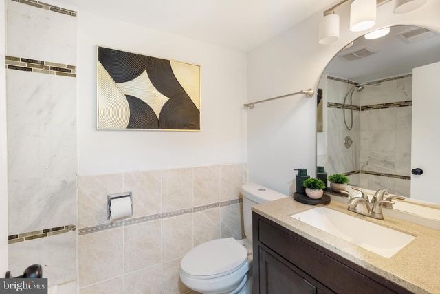 6410 WYNGATE DR, Springfield, VA 22152