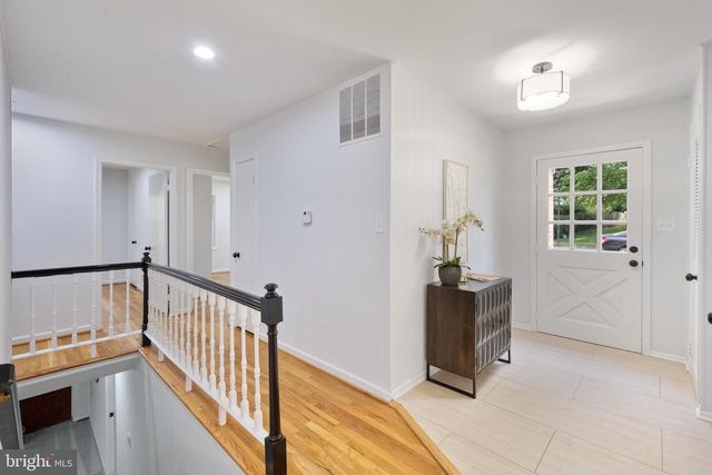 6410 WYNGATE DR, Springfield, VA 22152