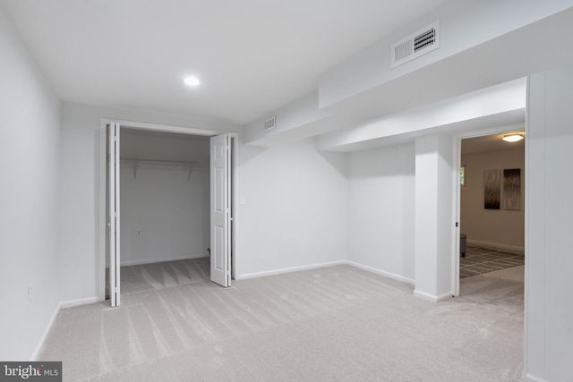 6410 WYNGATE DR, Springfield, VA 22152