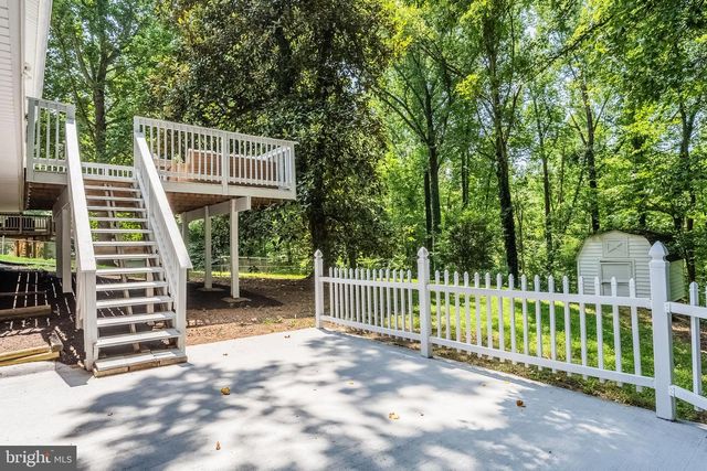 6410 WYNGATE DR, Springfield, VA 22152