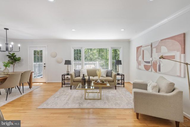 6410 WYNGATE DR, Springfield, VA 22152