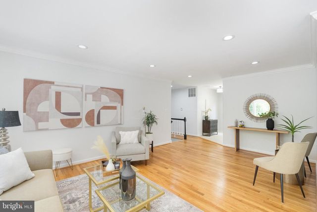 6410 WYNGATE DR, Springfield, VA 22152