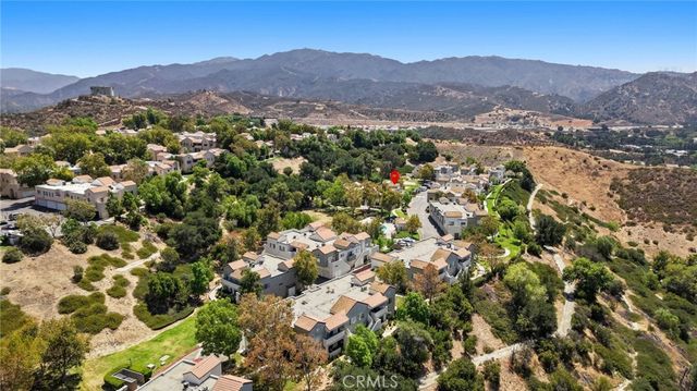 21227 Trumpet Drive 202, Newhall, CA 91321