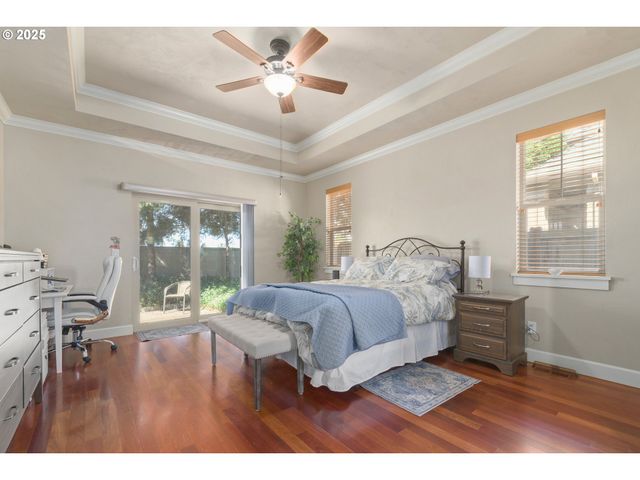 2610 CROWTHER Dr, Eugene, OR 97404