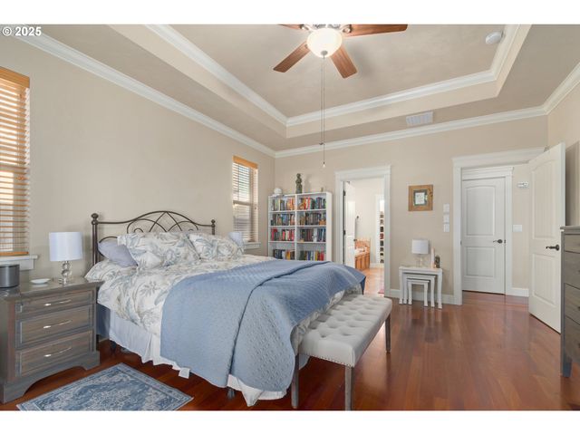 2610 CROWTHER Dr, Eugene, OR 97404