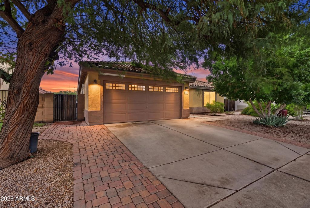 11450 E QUICKSILVER Avenue, Mesa, AZ 85212