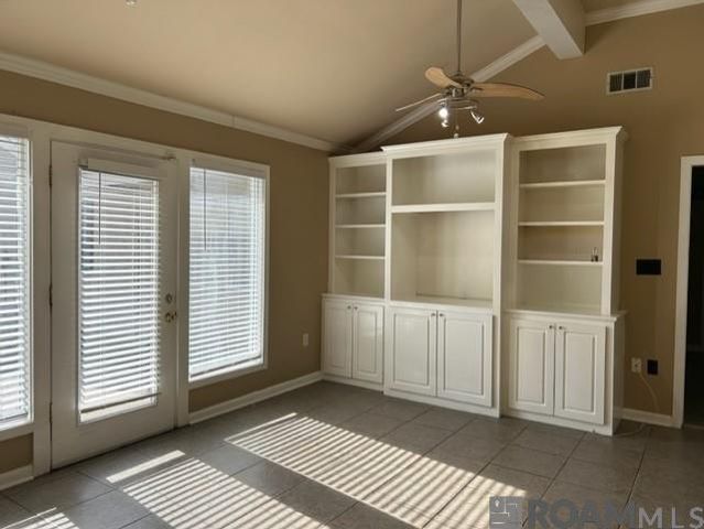 6147 Petersburg Dr, Baton Rouge, LA 70816