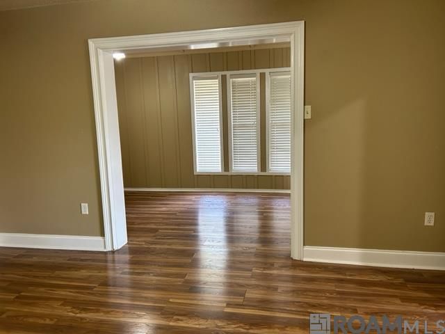 6147 Petersburg Dr, Baton Rouge, LA 70816