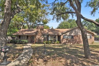1107 Stanwood Avenue, Cleburne, TX 76033