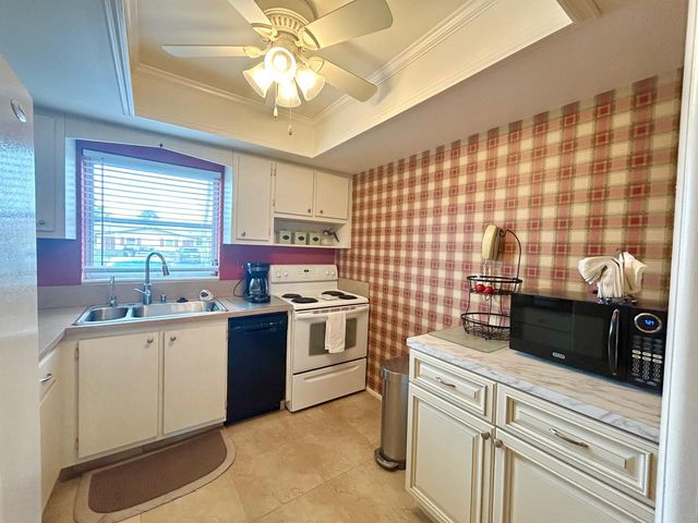 2990 Crosley Drive E G, West Palm Beach, FL 33415