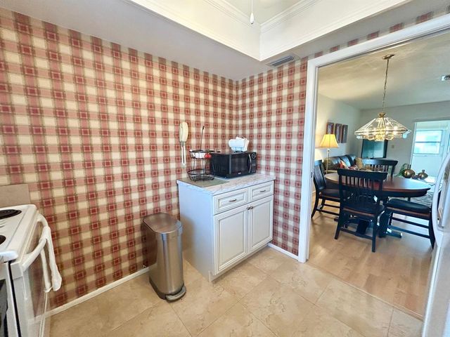 2990 Crosley Drive E G, West Palm Beach, FL 33415