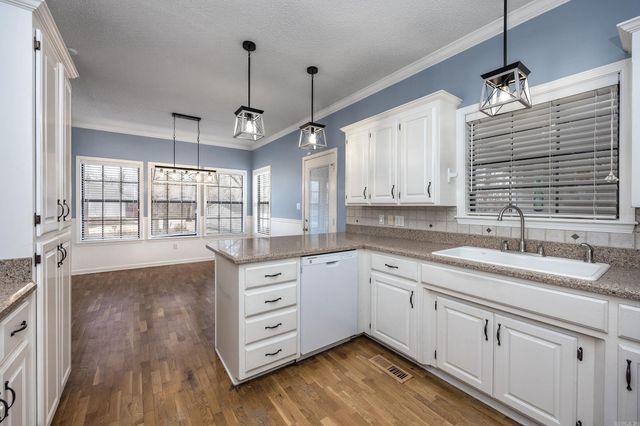 2802 Southgate Dr, Malvern, AR 72104