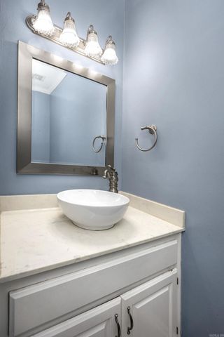 2802 Southgate Dr, Malvern, AR 72104