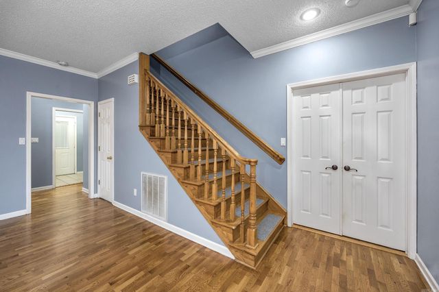 2802 Southgate Dr, Malvern, AR 72104