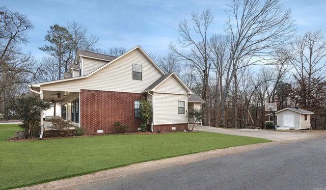 2802 Southgate Dr, Malvern, AR 72104