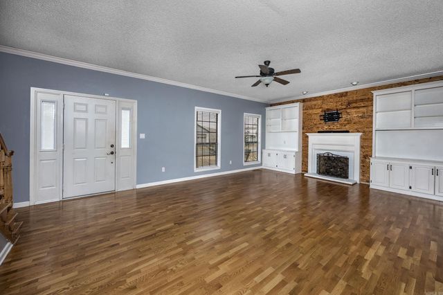 2802 Southgate Dr, Malvern, AR 72104