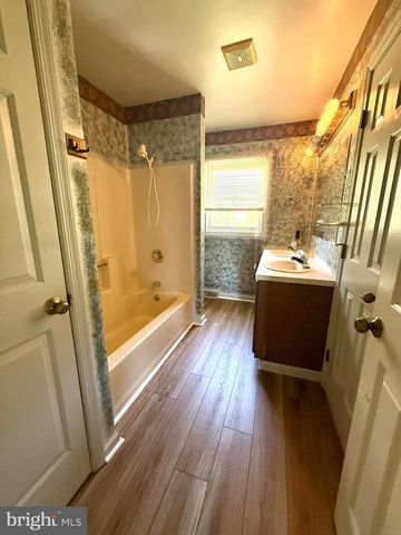 3601 COVENTRY CT, York, PA 17406
