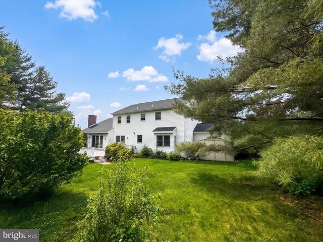 3601 COVENTRY CT, York, PA 17406