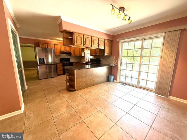 3601 COVENTRY CT, York, PA 17406