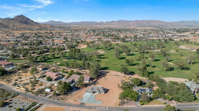 15155 Pocahantas Street, Apple Valley, CA 92307