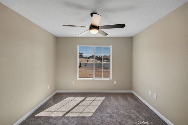 15155 Pocahantas Street, Apple Valley, CA 92307