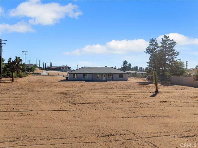 15155 Pocahantas Street, Apple Valley, CA 92307