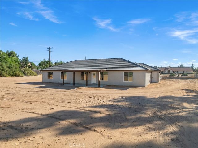 15155 Pocahantas Street, Apple Valley, CA 92307