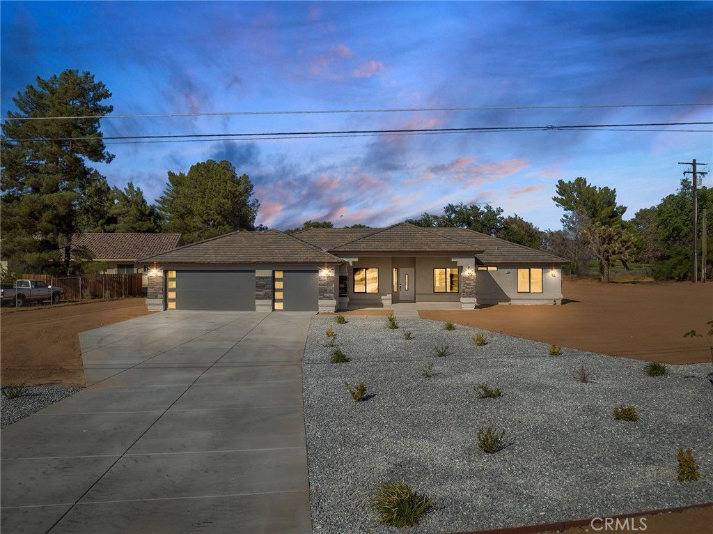 Image 1 of property listing at 15155 Pocahantas Street, Apple Valley, CA 92307