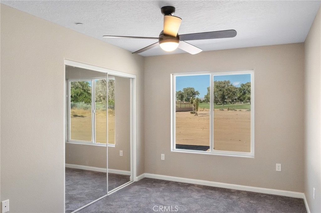 Image 25 of property listing at 15155 Pocahantas Street, Apple Valley, CA 92307