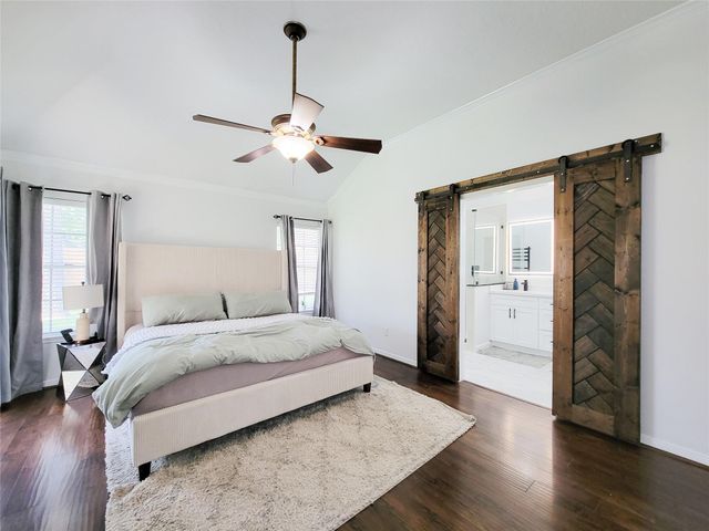 7919 Hidden Oaks Lane, Houston, TX 77095