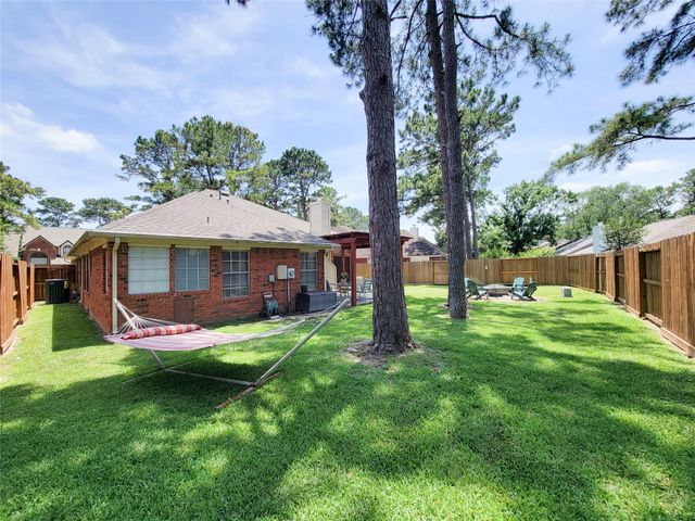 7919 Hidden Oaks Lane, Houston, TX 77095
