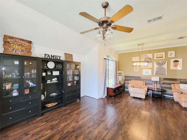 7919 Hidden Oaks Lane, Houston, TX 77095