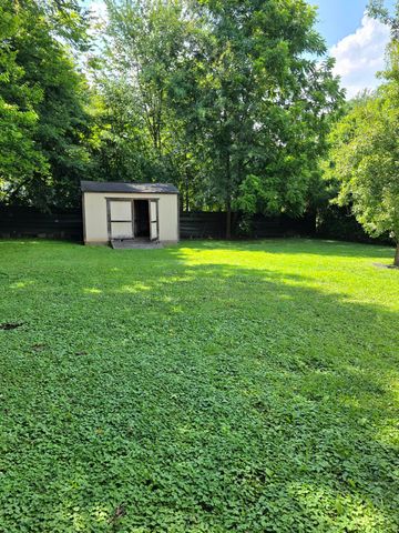2011 Myrtle Avenue, Chattanooga, TN 37412