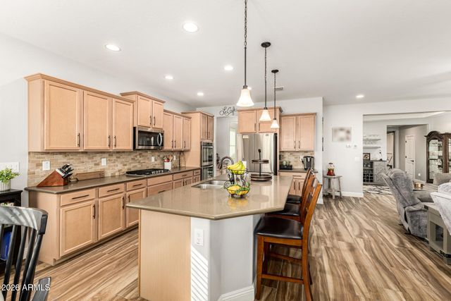 35665 N DONOVAN Drive, San Tan Valley, AZ 85144