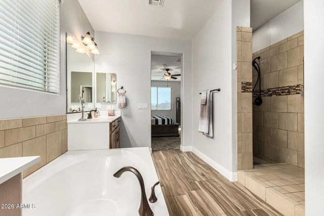 35665 N DONOVAN Drive, San Tan Valley, AZ 85144