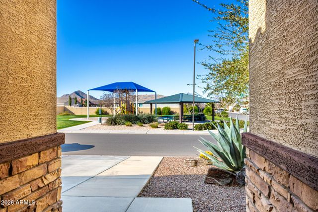 35665 N DONOVAN Drive, San Tan Valley, AZ 85144