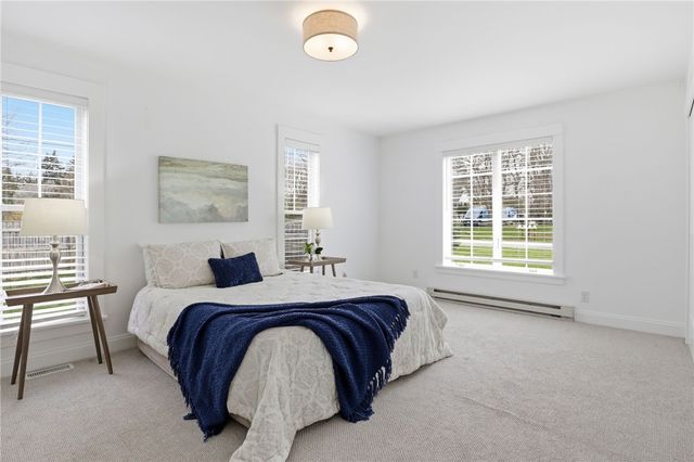 105 Hogan Road, Perinton, NY 14450