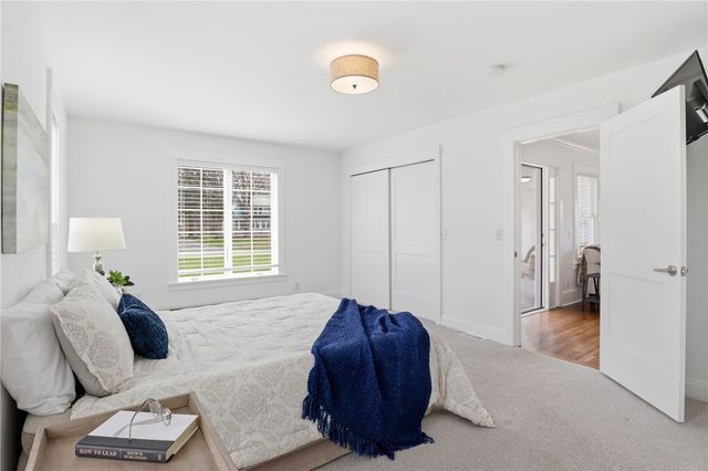 105 Hogan Road, Perinton, NY 14450