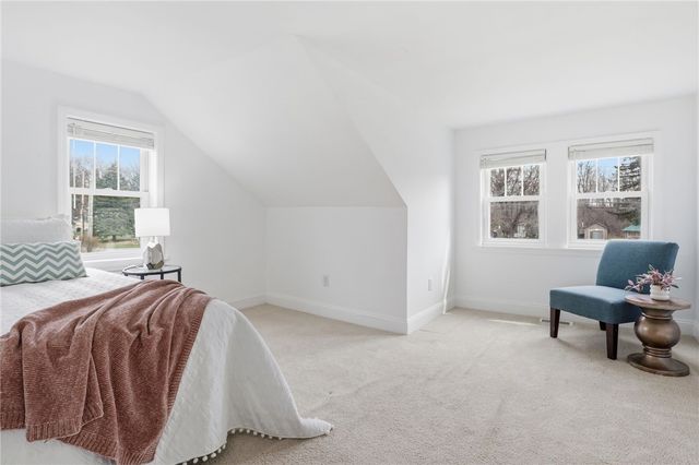 105 Hogan Road, Perinton, NY 14450