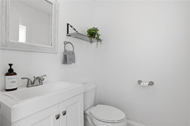 105 Hogan Road, Perinton, NY 14450