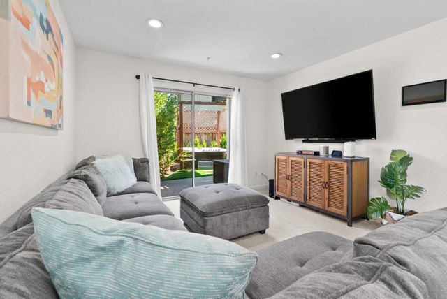 814 Coast Range Drive, Scotts Valley, CA 95066