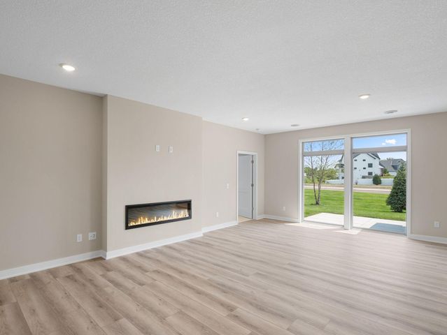 17714 Everest Avenue, Lakeville, MN 55044