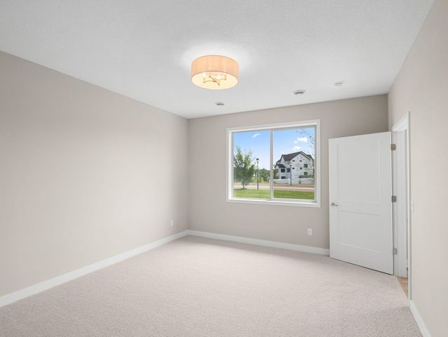 17714 Everest Avenue, Lakeville, MN 55044