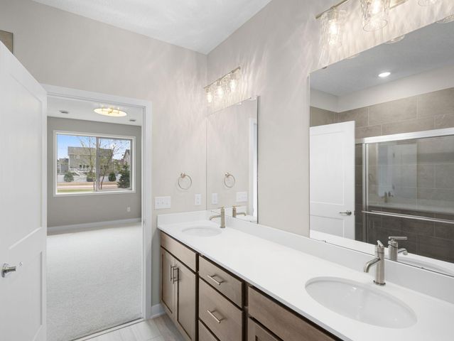17714 Everest Avenue, Lakeville, MN 55044