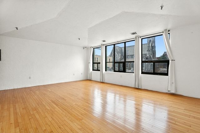 531 Main St 403M, Worcester, MA 01608