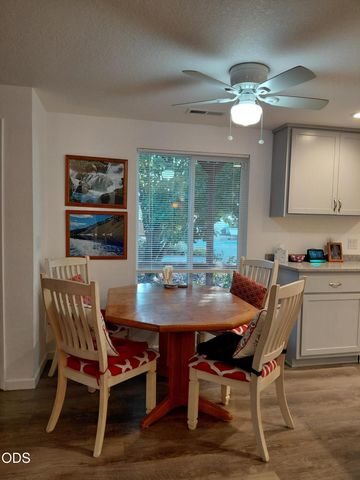 3102 Cody Street, Medford, OR 97504