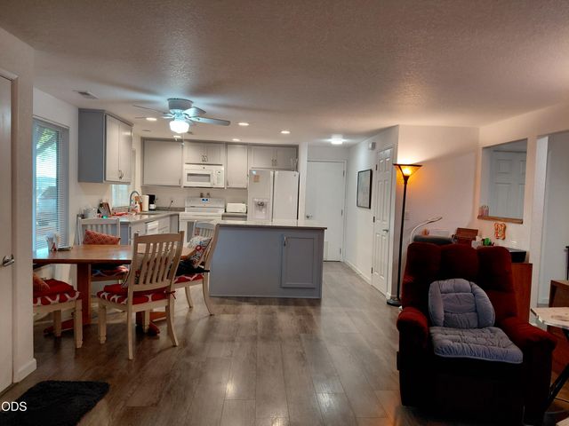 3102 Cody Street, Medford, OR 97504
